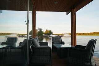 Дома для отпуска Sali Osta Floating House on the river Юрмала Дом с 2 спальнями-27