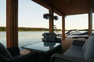 Дома для отпуска Sali Osta Floating House on the river Юрмала Дом с 2 спальнями-4
